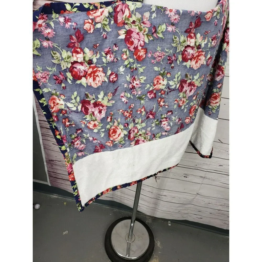 Kids N such breastfeeding cover floral blue with‎ burp cloth nursing